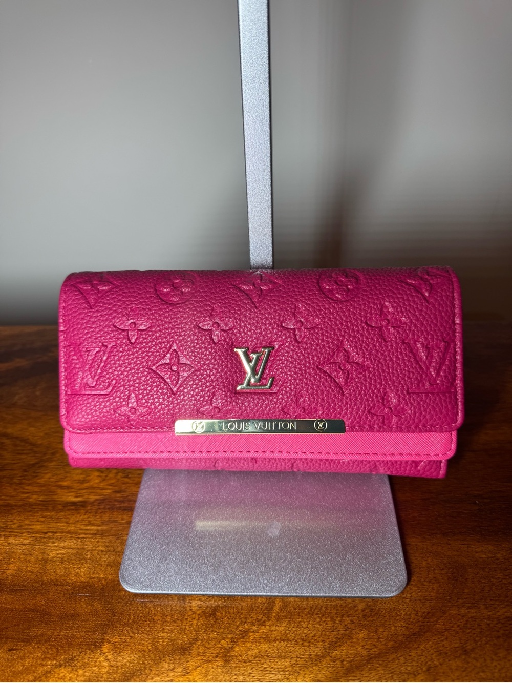 Pink Wallet/Shoulder Bag with Gold Strap. No Brand.